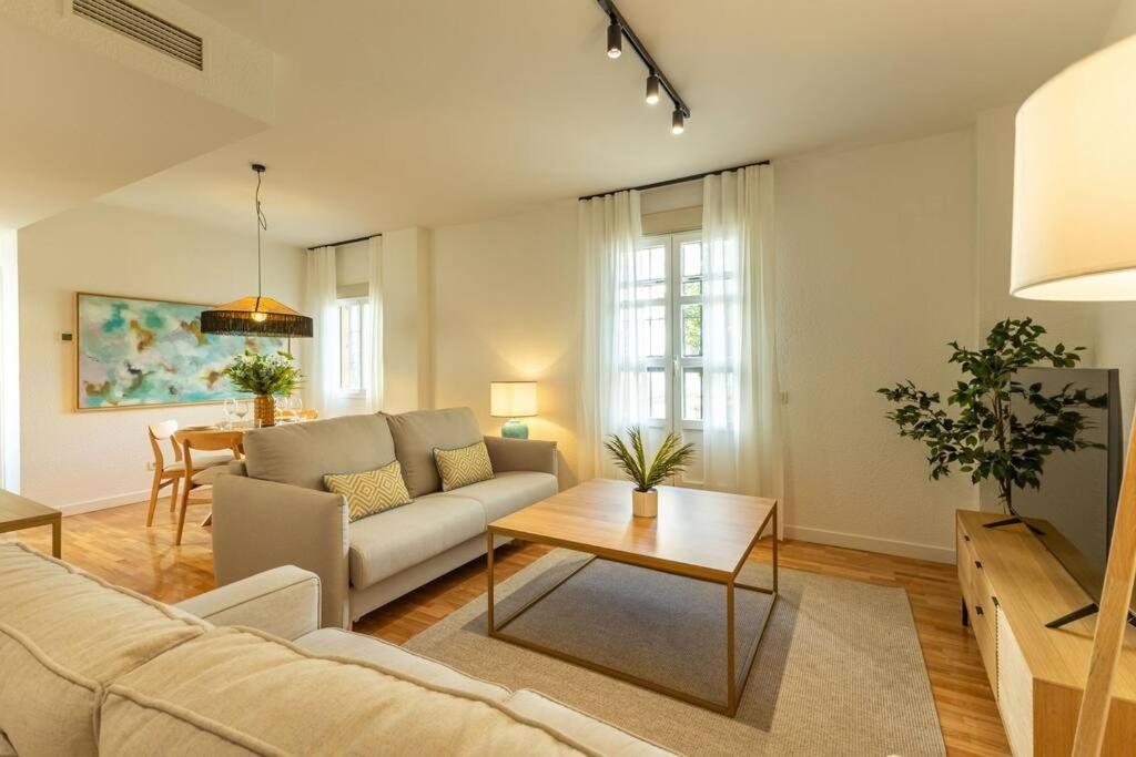 شقة Triana Deluxe By Valcambre إشبيلية المظهر الخارجي الصورة